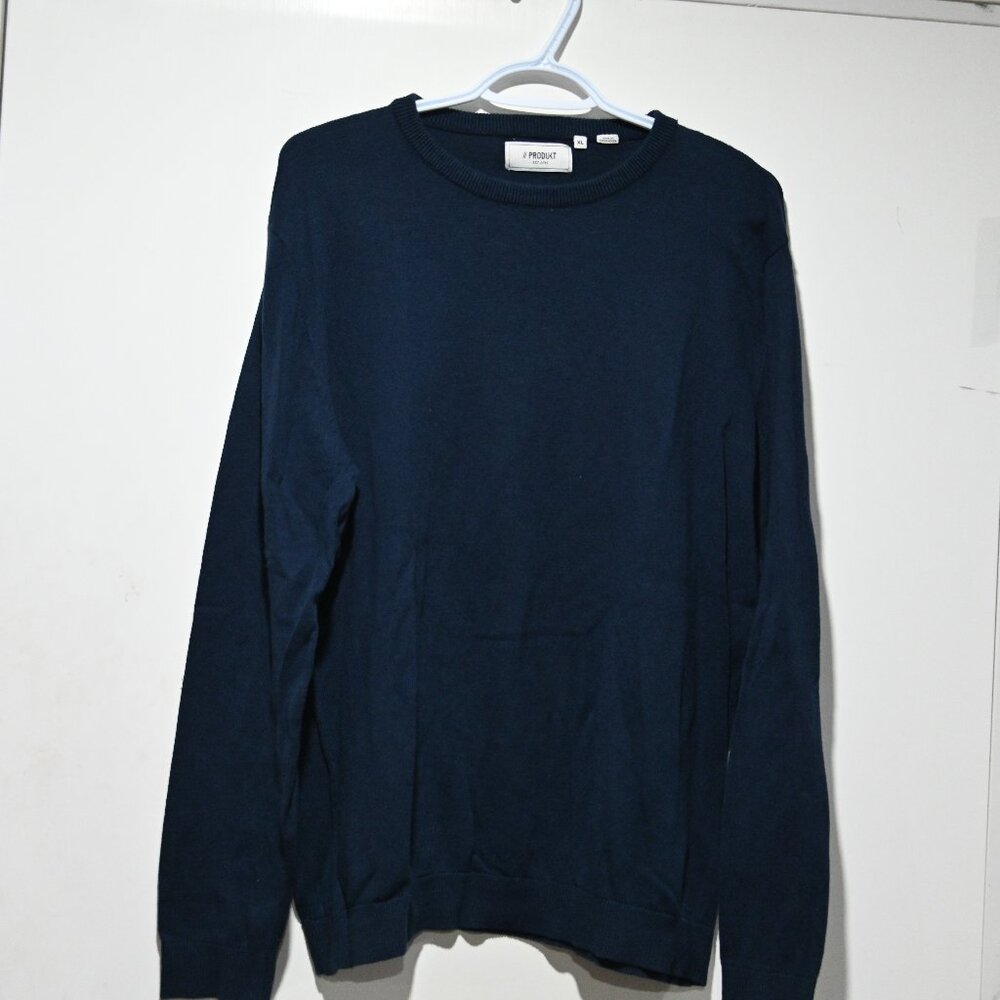 Brand Produkt Size XL Pullover sweater Blue in color with long arms